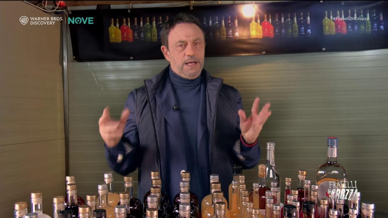 Crozza è un Salvini gourmet: "Gli integralisti ci vogliono togliere la polenta"