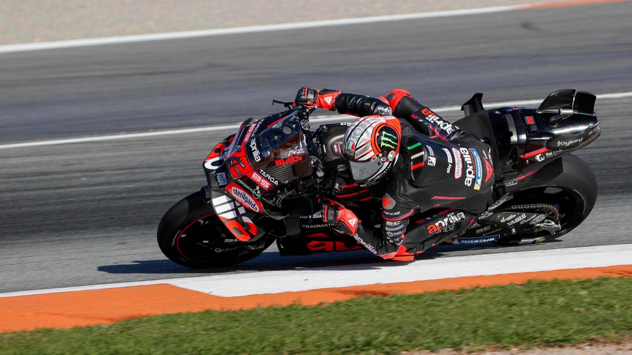 MotoGp Valencia, Bezzecchi in pole davanti a Alex Marquez. Ancora ...