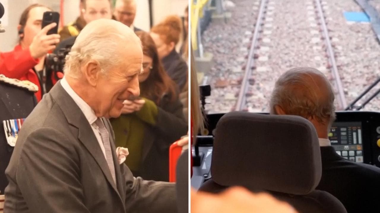 Inghilterra, i 77 anni di Carlo: il re festeggia guidando un treno della metropolitana