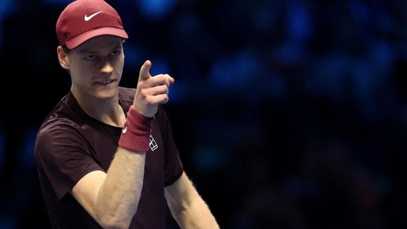 Atp Finals, Sinner grandissimo, batte Alcaraz in finale in due set 7-6, 7-5