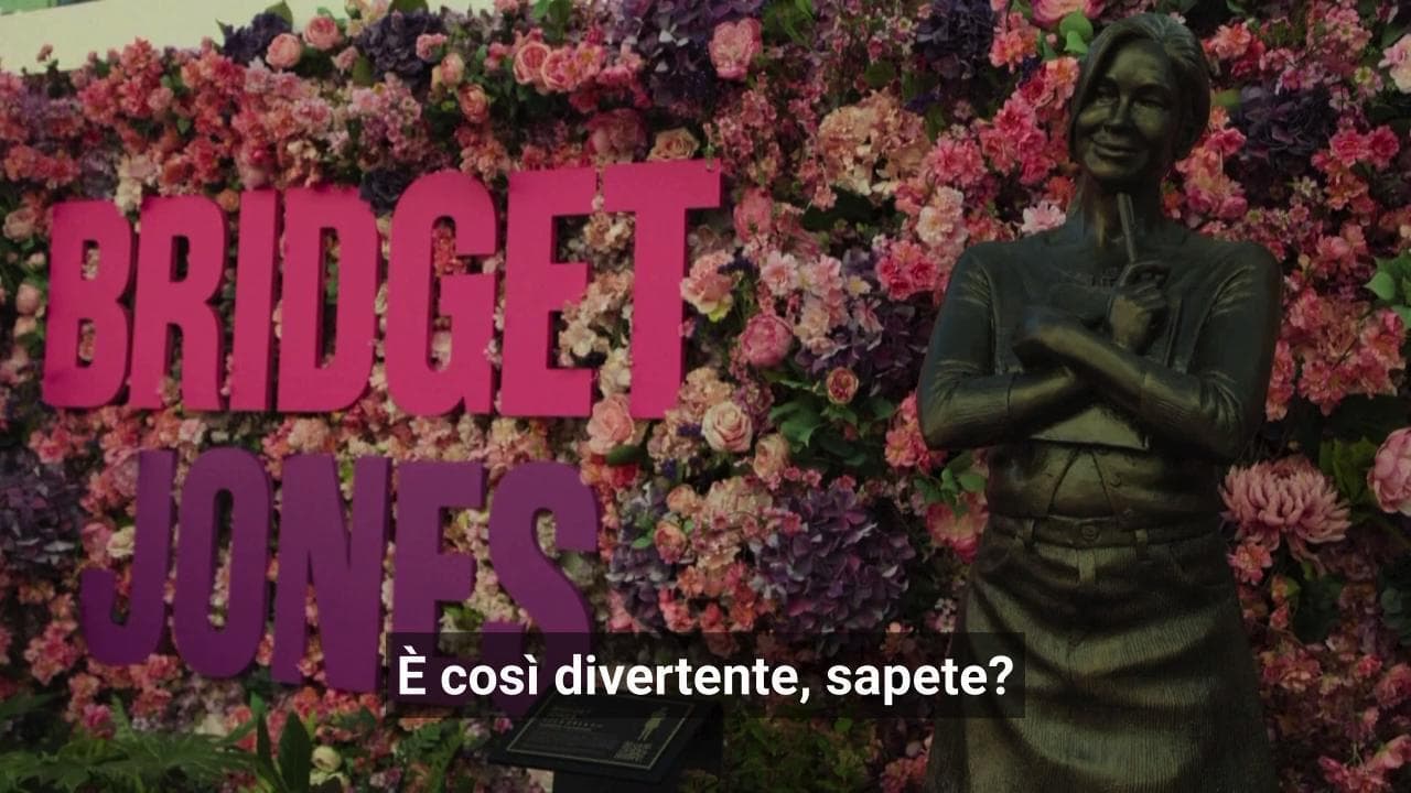 Il ritorno di Bridget Jones: Renée Zellweger scopre la statua in Leicester Square