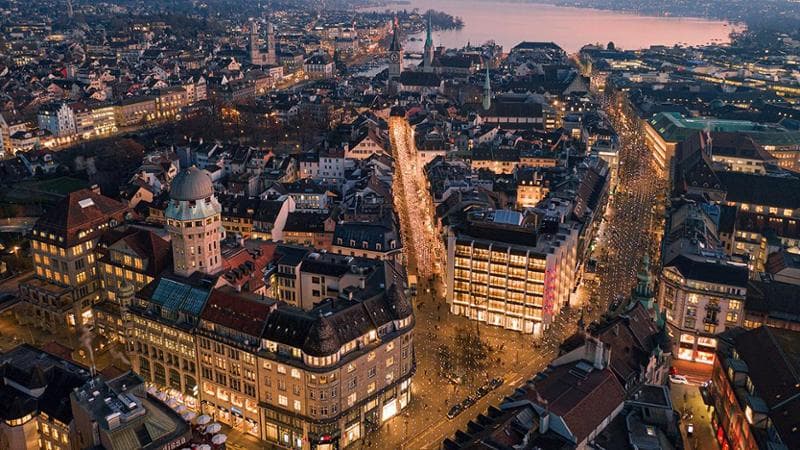 Zurigo Rennweg, Weihnachtsbeleuchtung (foto Cemil Erkoc)