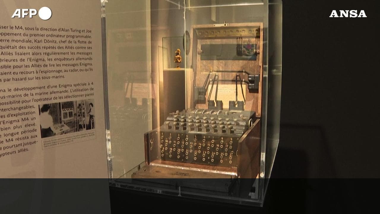 Christie's mette all'asta la macchina Enigma e la Pascalina, icone della scienza e della tecnologia