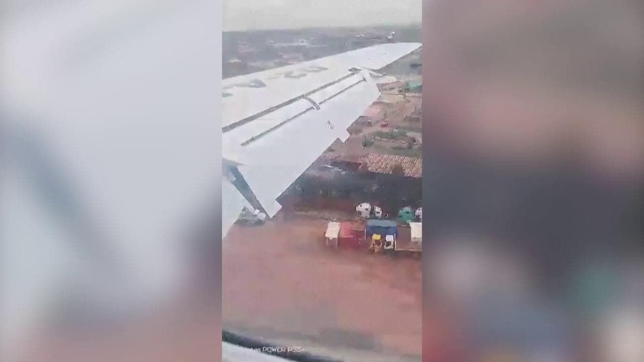 Congo, l'aereo si schianta durante l'atterraggio: le riprese live dell'incidente da un finestrino