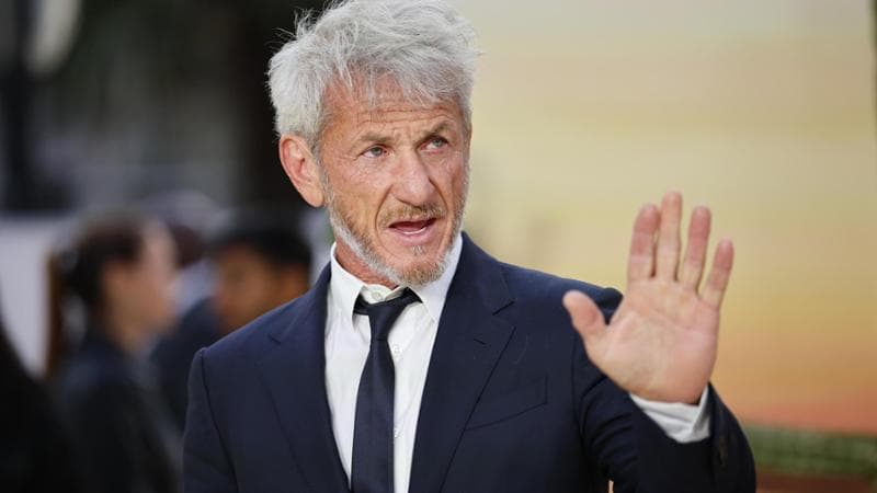 Sean Penn recita in un film ucraino per un dollaro: “Un modo per aiutare il Paese”