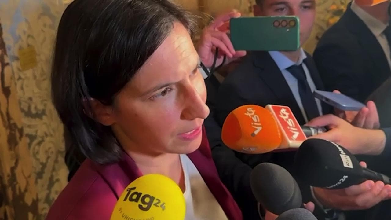Schlein: "Doveroso il passaggio di Meloni al Colle. La destra smetta di vedere complotti"