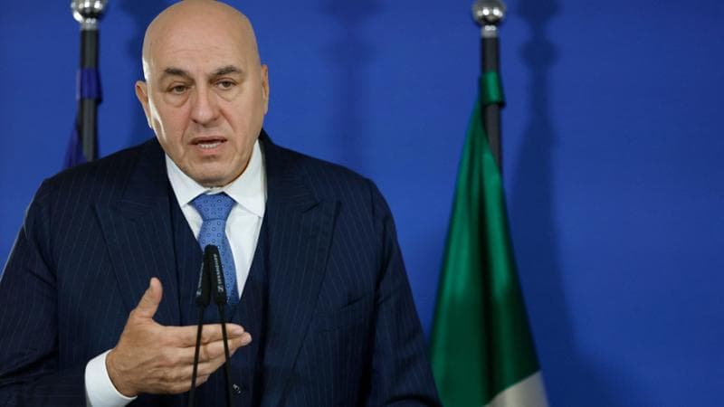 Troppe visite degli onorevoli alle forze armate all’estero, Crosetto al Parlamento: “Vanno limitate”