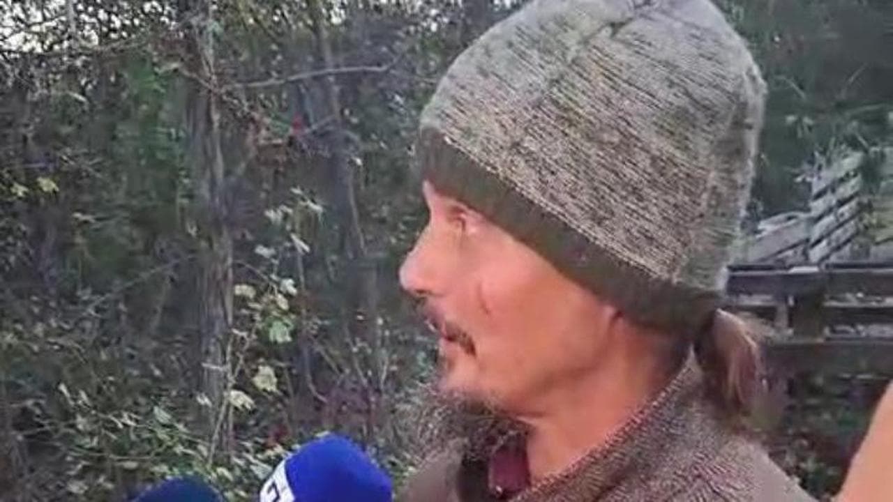 Bambini cresciuti nel bosco, il padre: "Me li hanno tolti, ma entro 4 giorni torneranno con me"