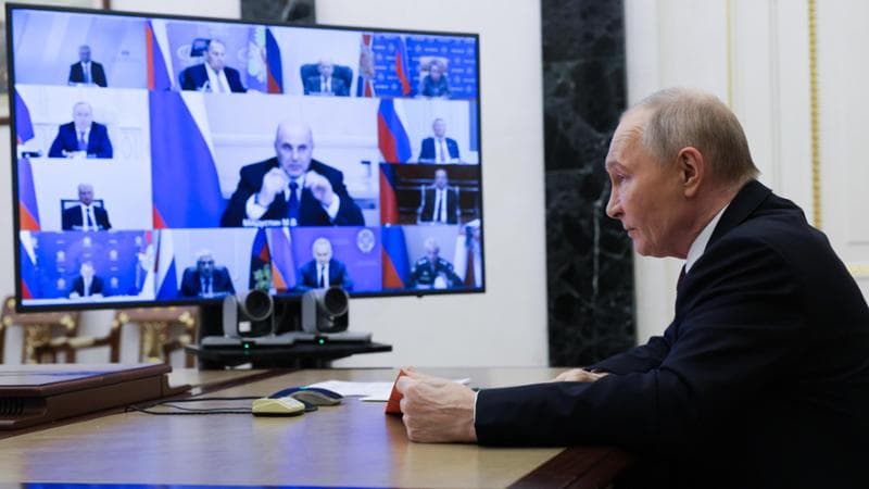 Putin presiede una riunione del Consiglio di sicurezza russo attraverso una videoconferenza