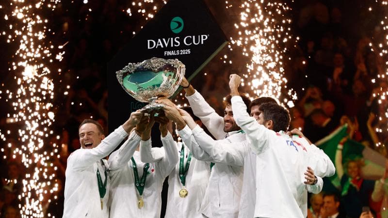 L’Italia vince la sua quarta Coppa Davis: Cobolli batte Munar in tre set, Spagna sconfitta 2-0