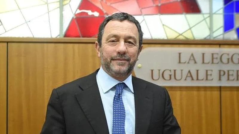 L’avvocato Caiazza: “Basta con le guerre di religione, i magistrati fanno l’interesse dei minori”