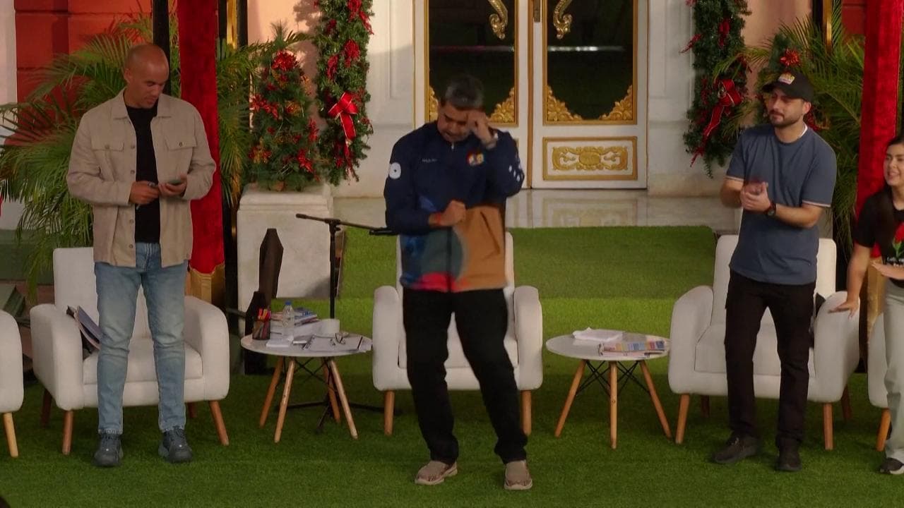 Maduro dance: il presidente balla sul remix di un suo comizio: "Studenti, chiedete dialogo e pace"