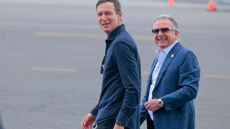 Da&nbsp;sinistra, Jared Kushner e Steve Witkoff
