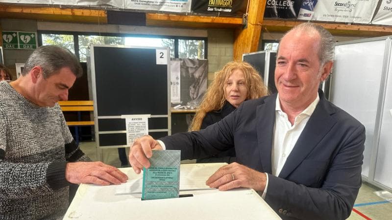Il trionfo di Zaia che si paragona a Napoleone. Poi la stoccata a Vannacci: “Non è il mio benchmark”