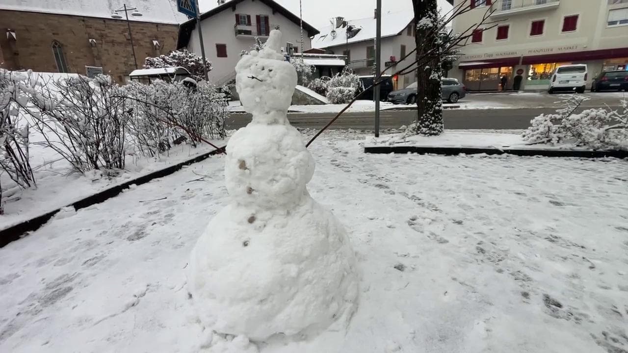 Meteo, neve fino a fondovalle in Alto Adige: 12 cm a Vipiteno