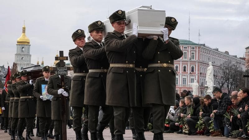 Kiev, 28 novembre: un funerale militare