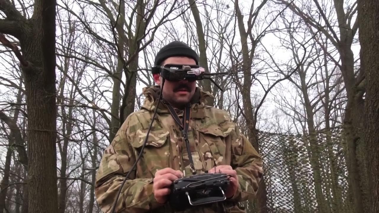 L'IA in guerra: il pilota di droni ucraino racconta l'attacco "impossibile"