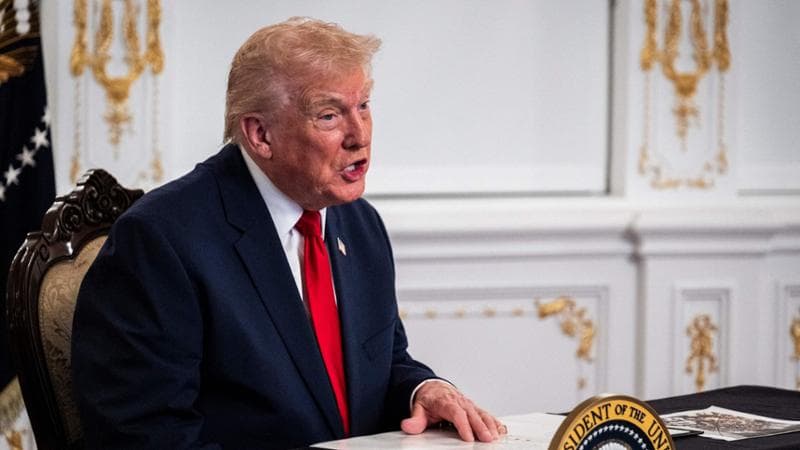 Bildt: “Trump pensa ai soldi. Tocca alla Ue sostenere Kiev, scongeli subito gli asset”