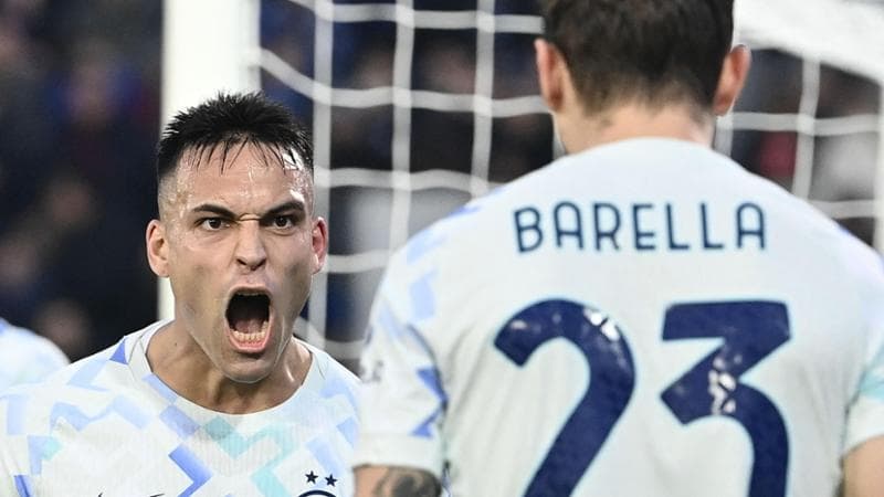 Lautaro Martinez esulta dopo il gol