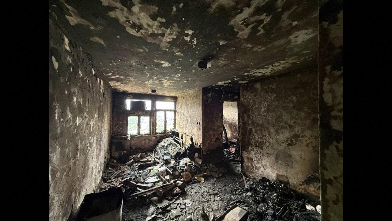 Rogo delle torri a Hong Kong: ecco le prime immagini dall'interno degli appartamenti devastati