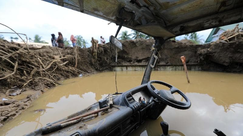 Alluvioni in Indonesia, Sri Lanka e Thailandia: oltre 1.300 morti e 800 dispersi