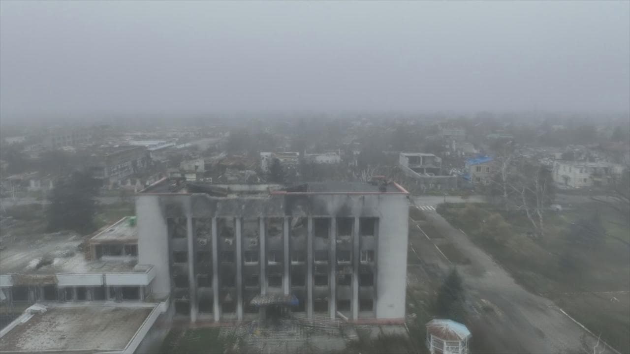 Ucraina, cosa resta della città di Pokrovsk: prima e dopo la guerra nelle immagini dal drone
