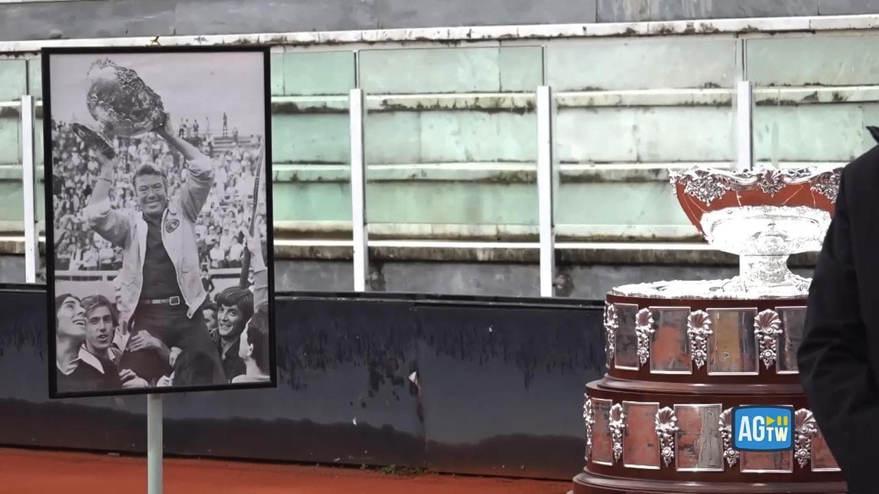 La camera ardente per Nicola Pietrangeli al Foro Italico: l'arrivo del feretro e la Coppa Davis