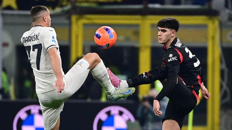 Davide Bartesaghi e il laziale Marusic