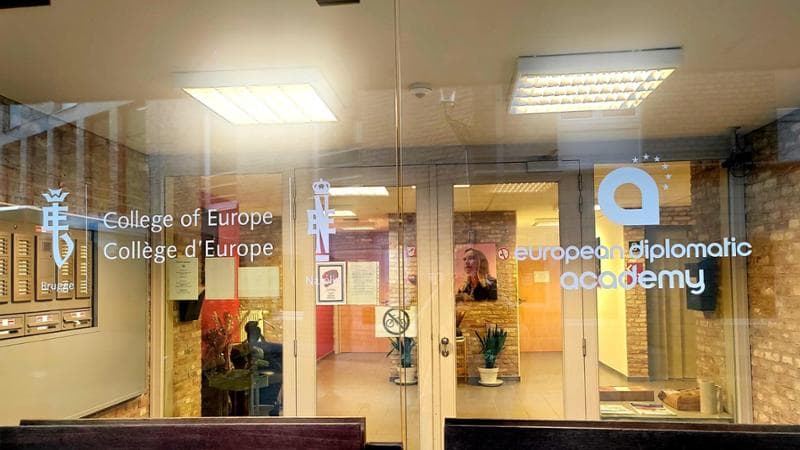 La sede del Collegio d'Europa a Bruges, 4 dicembre 2025. ANSA/VALENTINA BRINI