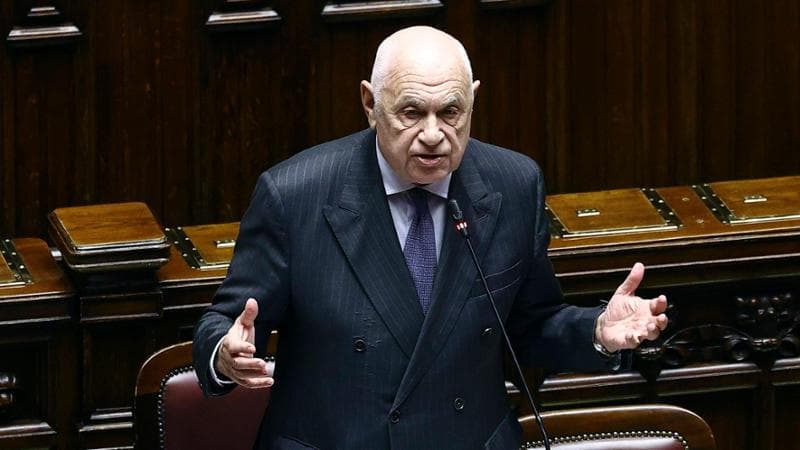 Abuso d’ufficio, Nordio contro M5S: “Falsità, reato non previsto”. Ma il Parlamento Ue lo smentisce