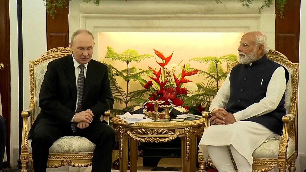 India, Putin a Modi: "Passi comuni con Stati Uniti per risolvere crisi ucraina"
