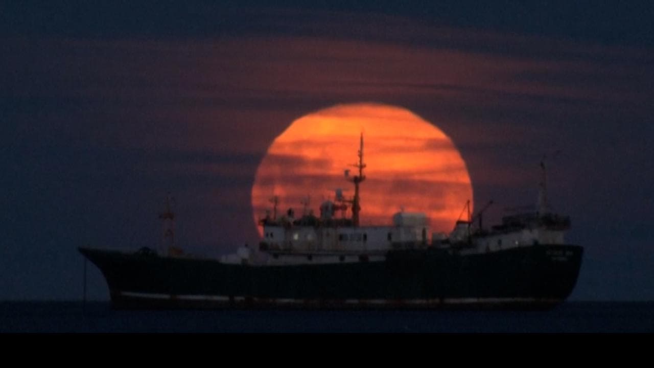 La Superluna affascina il Sudamerica: le immagini dello spettacolo nei cieli di Argentina e Cile
