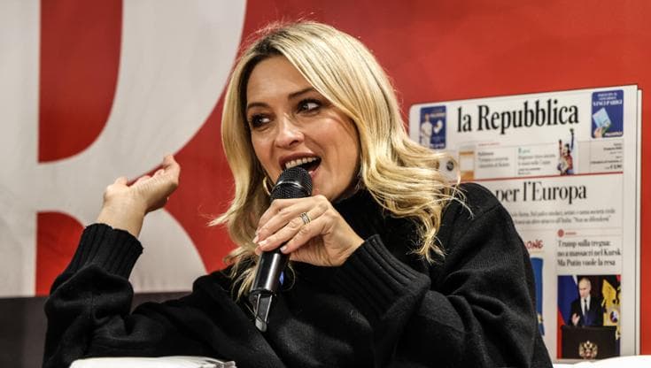 Crescentini: “La Cagna Maledetta? Ho preso spunto dalle attrici raccomandate che mi hanno scavalcata” | Video