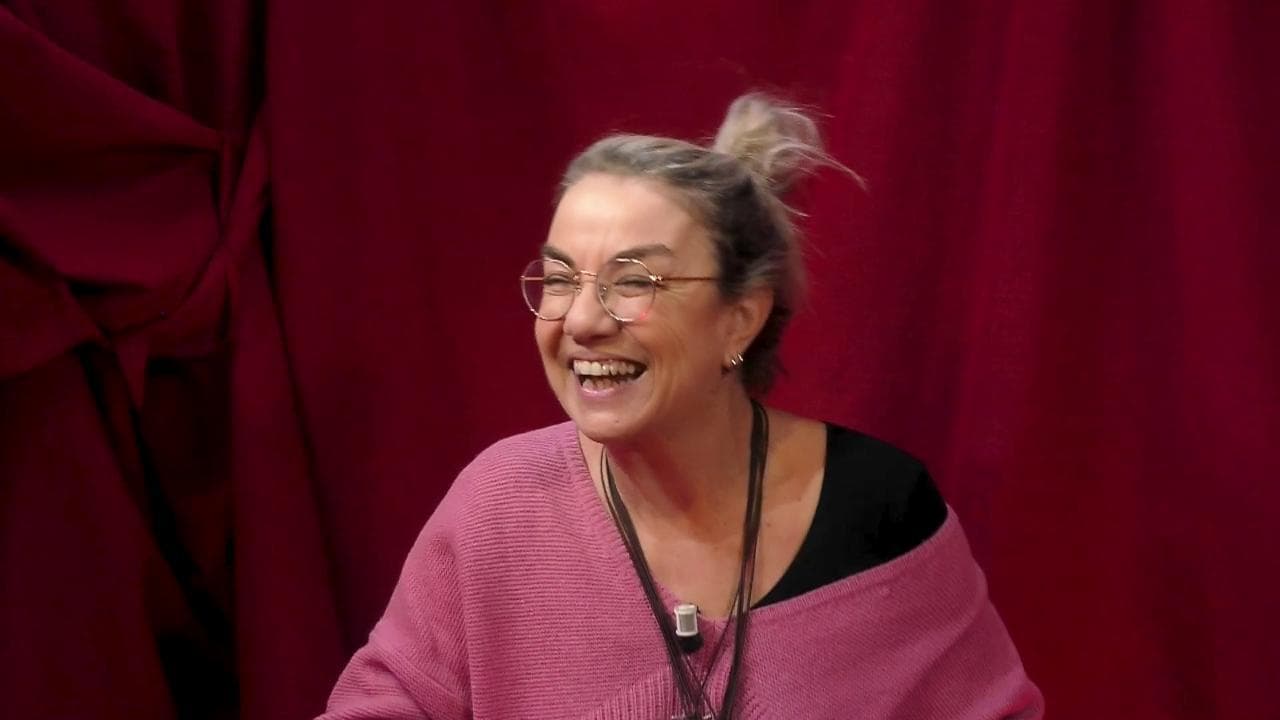Elena Stancanelli: "La coppia basata sull'amore e il sesso per sempre? Una pazzia"