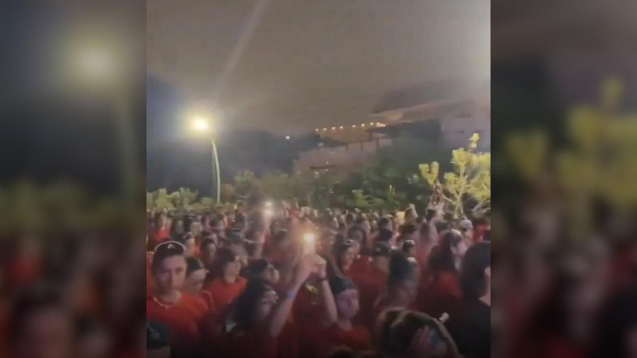 Iran, migliaia di donne senza velo alla maratona di Kish: arrestati gli organizzatori