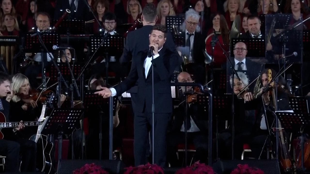 Michael Bublè canta al Concerto per i Poveri, il Papa: "La musica può elevare il nostro animo"