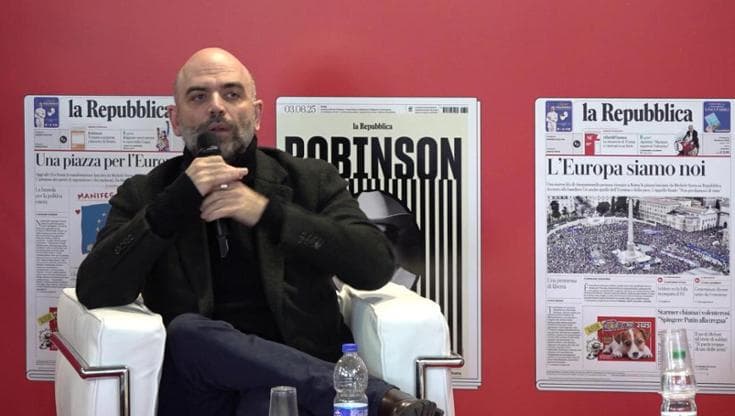 Saviano: "I leader di sinistra non vadano ad Atreju, Meloni non critichi un singolo cittadino"