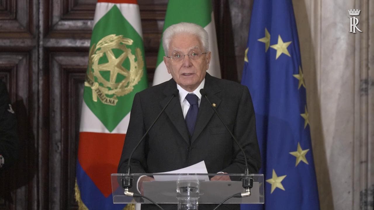 Russia-Ucraina, Mattarella: "Non può evocare la pace chi muove la guerra"