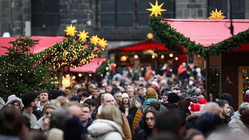 Germania, sventato attacco islamista a un mercatino di Natale: 5 arresti