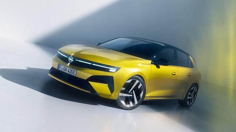 Nuove Opel Astra, il debutto si avvicina