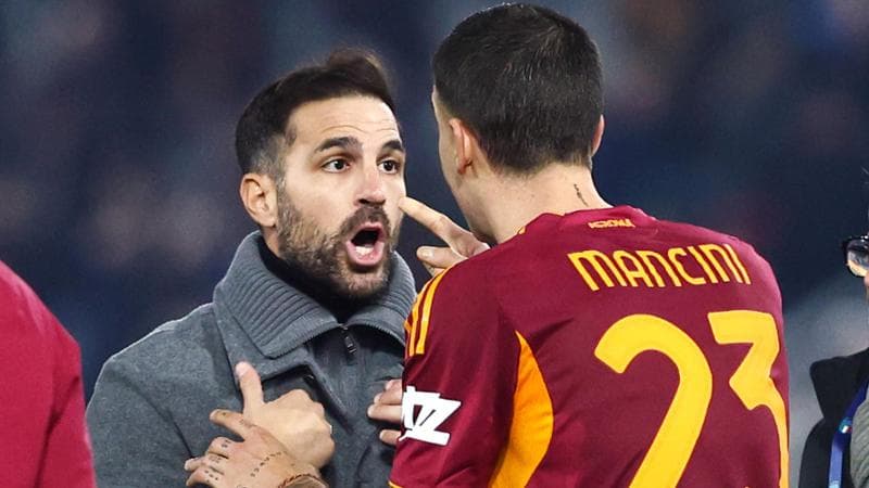 Fabregas parla con Mancini al termine di Roma-Como