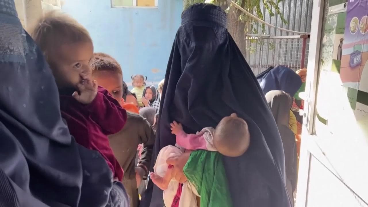 Afghanistan tra la siccità e il freddo. Direttore WFP: "Milioni di bambini malnutriti a rischio"