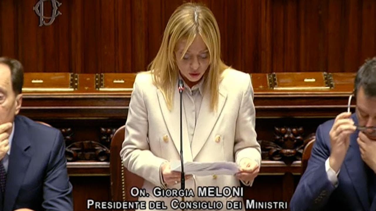 Israele, Meloni in aula alle opposizioni: "Anche Abu Mazen è complice di genocidio?"