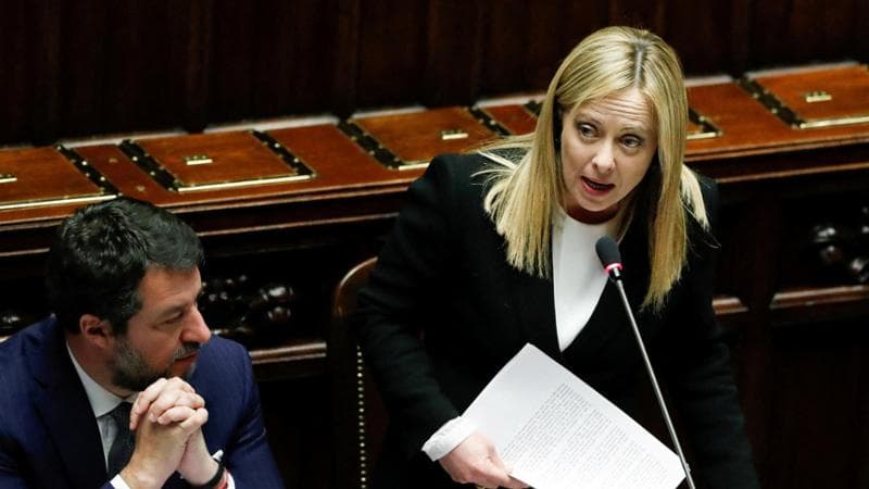 Riscatto laurea, dietrofront di Meloni: “Varrà solo per il futuro, correggeremo il testo”