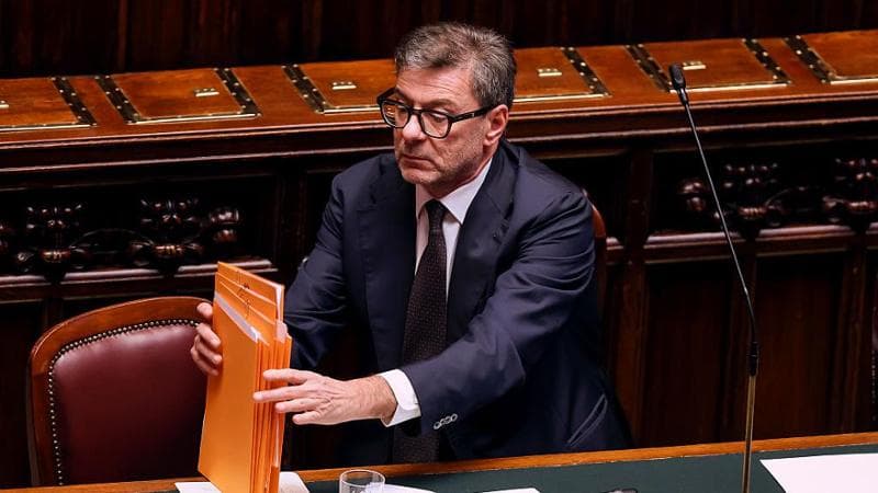 Pensioni in manovra, scontro in maggioranza. Il Mef chiude a modifiche e la Lega minaccia: “Non votiamo”