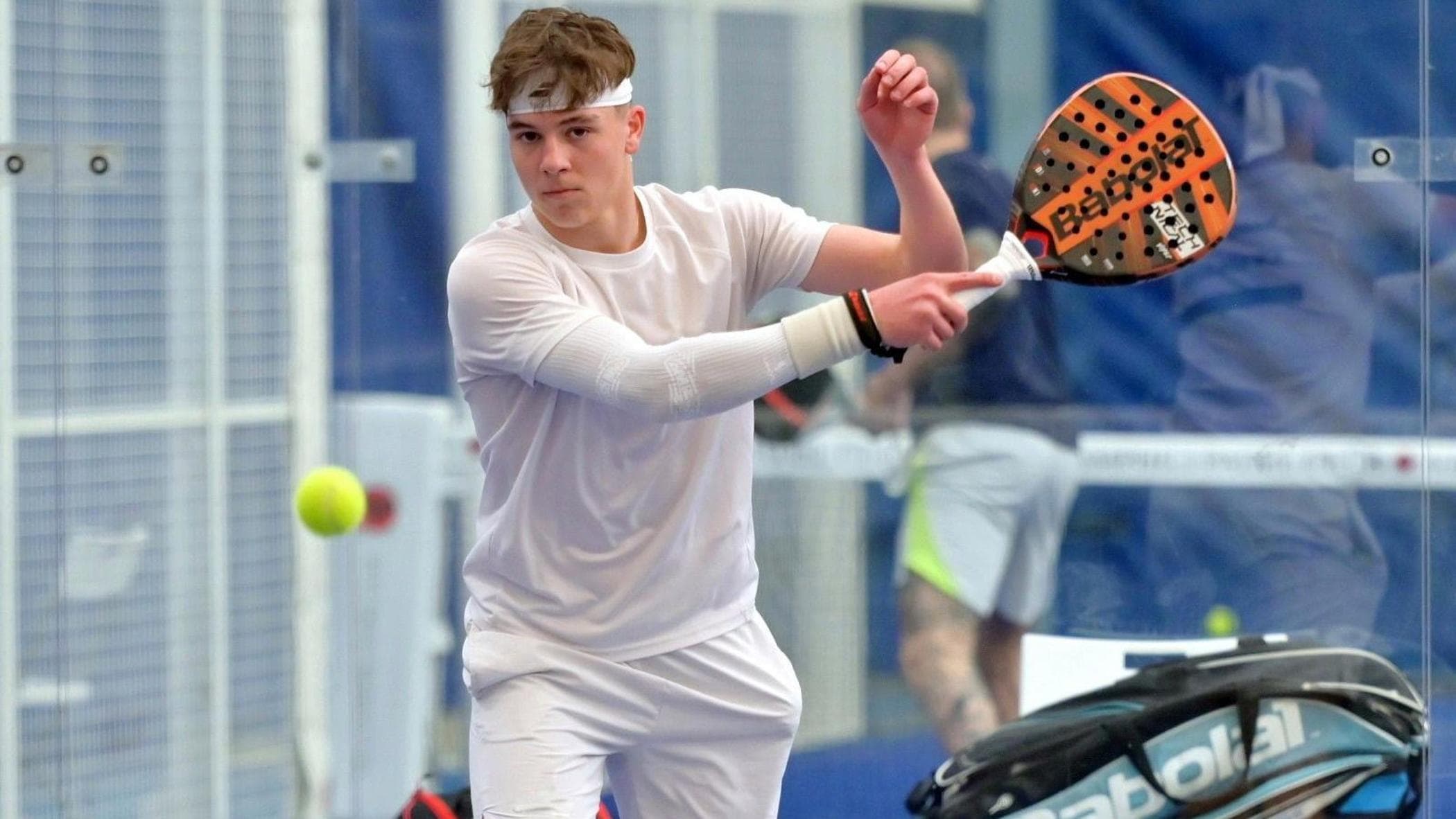 Andrea Mangiante, padel camı arasında dünyanın en iyilerine meydan okuyacak yetenek