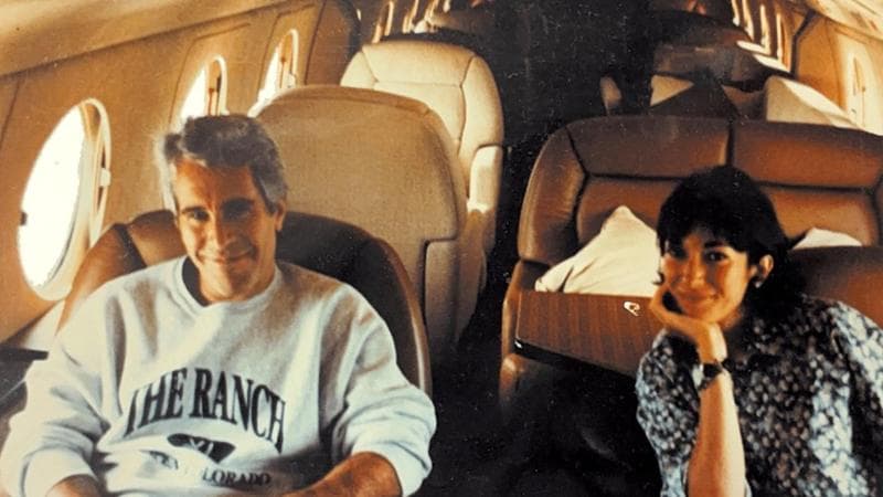 Caso Epstein, l’ira dei democratici: “Clinton usato per salvare Trump”