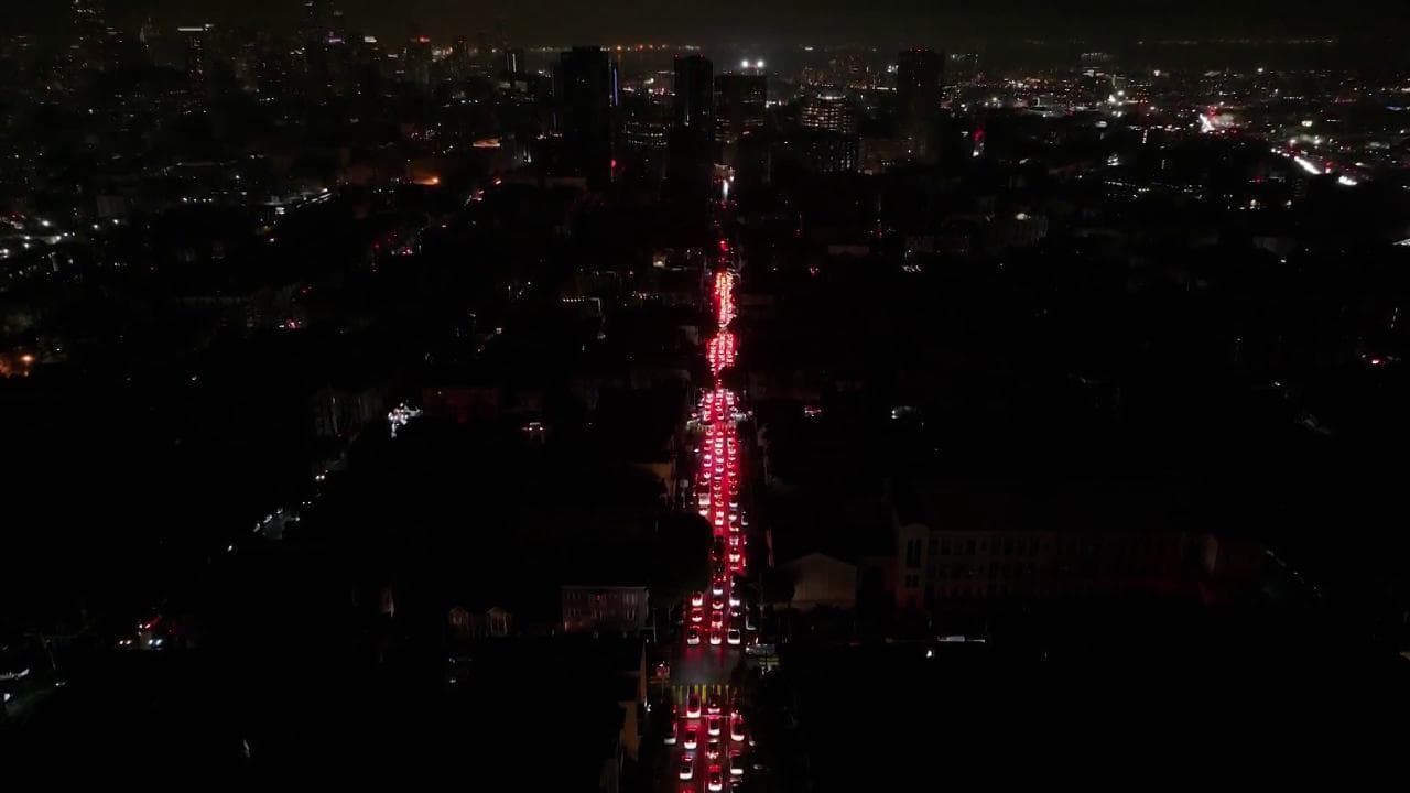 Maxi blackout a San Francisco, un terzo della città senza elettricità: le immagini dal drone