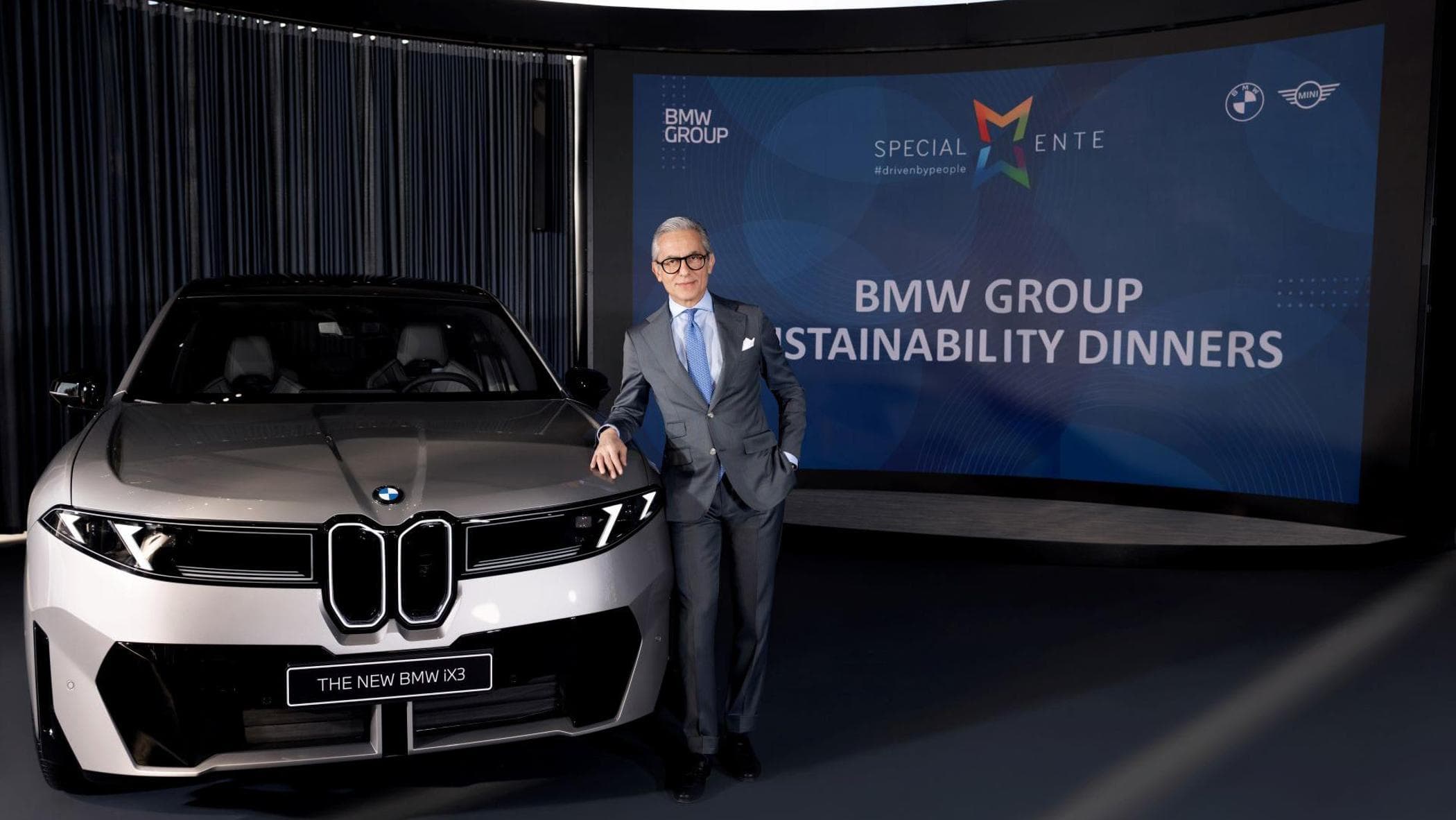 BMW sosyal bağlılığını yeniliyor ve iX3'ü kutluyor: “Beklentilerin üzerinde siparişler”