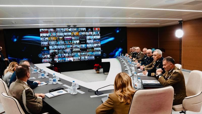 La presidente del Consiglio, Giorgia Meloni, in visita al Comando operativo di vertice interforze
